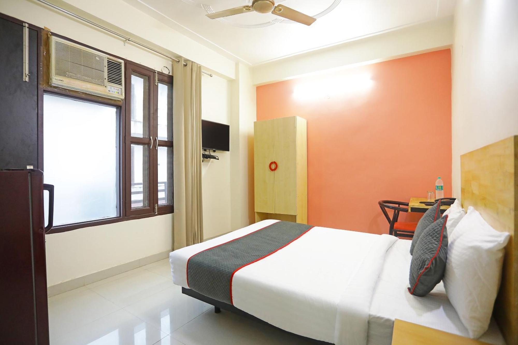 Super Townhouse Cloud Bay, Near Genpact, Sector-69, Gurgaon Hotel Exterior foto